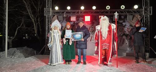 Главная елка Лаишевского района зажгла свои огни