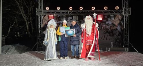 Главная елка Лаишевского района зажгла свои огни