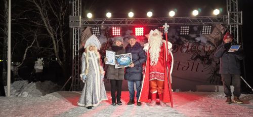 Главная елка Лаишевского района зажгла свои огни