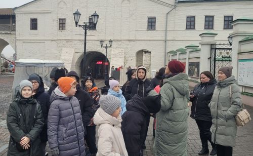 Лаишевские пятиклассники отметили День флага Татарстана