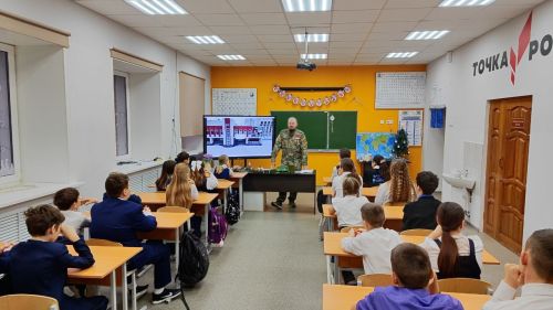 Участник СВО стал гостем «Урока мужества» в Лаишевском районе