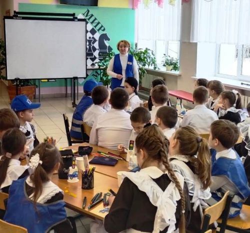 Важные уроки безопасности: Встреча с Гульшат Зайнуллиной в Атабаевской школе