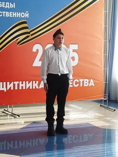 Трогательные выступления на конкурсе стихотворений заставили зал затаить дыхание