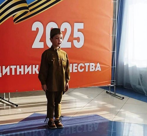 Трогательные выступления на конкурсе стихотворений заставили зал затаить дыхание
