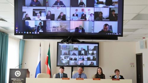 Татарстанда муниципалитетларның уставларын кануннарга туры китерәләр