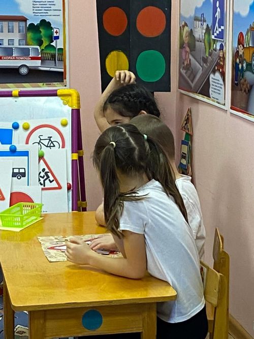 Безопасность на дороге начинается с детского сада: успешный конкурс по БДД в «Умырзая»