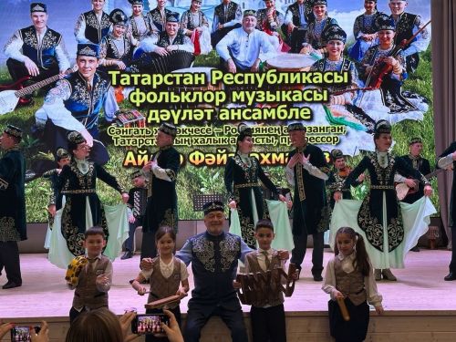 В Лаишевском районе выступил заслуженный артист России Айдар Файзрахманов