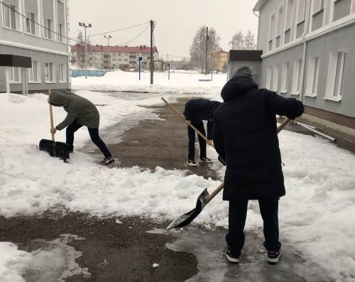 Ширится число организаций, вышедших уже сегодня на субботник