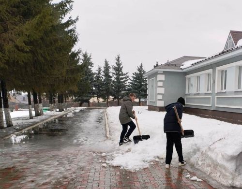 Ширится число организаций, вышедших уже сегодня на субботник
