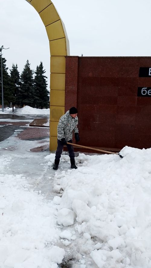 Лаишево выходит на борьбу со снегом: впереди общегородской субботник