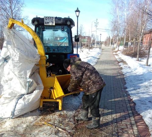 В эту пятницу продолжаются субботники