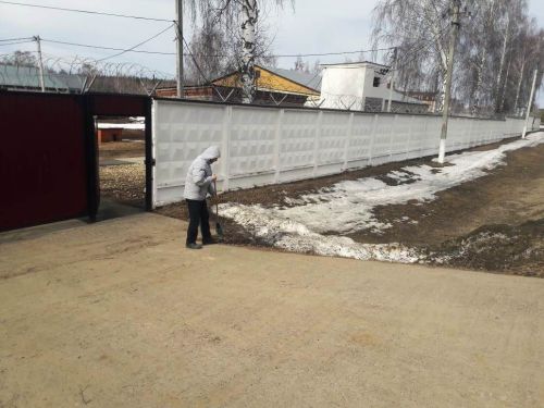 Присоединились к участникам субботника сотрудники Крмплекса-52
