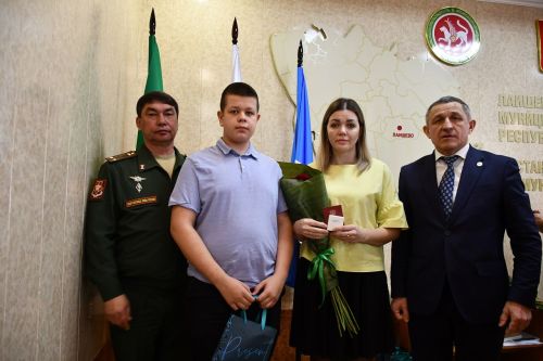 Восемь погибших участников СВО из Лаишевского района посмертно награждены орденами мужества