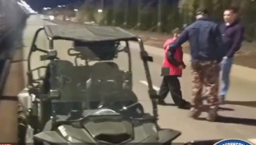 Отец года: в Казани девятилетний мальчик управлял багги на дороге