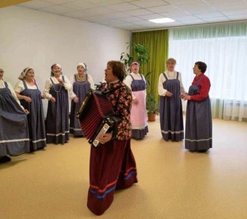 Орел клубында Якты Пасханы халык күңел ачулары белән билгеләп үттеләр.