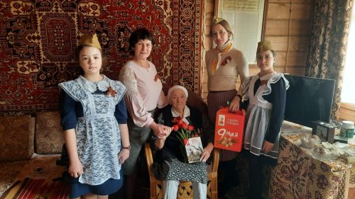 В Державинском сельском поселении навестили тружеников тыла и детей войны