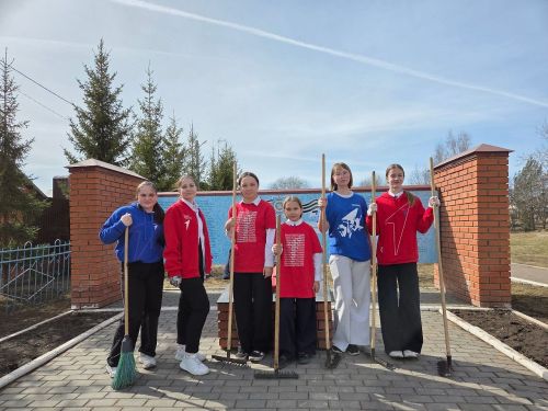 В Лаишевском районе юнармейцы провели патриотическую акцию «Обелиск»