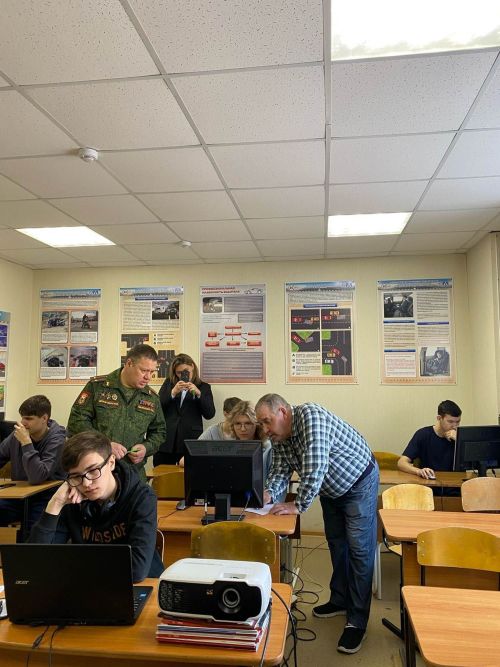 Лаешта «Автомногоборье»: яшьләр арасында кем иң яхшы машина йөртүче булды?