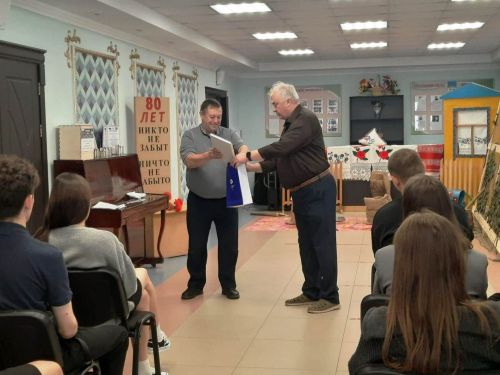 В. Г. Тимирясов исемендәге КИУ студентлары Атабайда кунакта