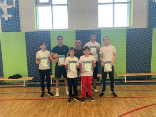 Имәнкискә мәктәбенең яшь волейболчылары финал ярышларында җиңүче булдылар