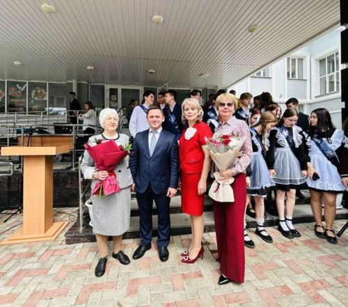 Соңгы кыңгырау Лаешның 2 нче мәктәбендә яңгырады