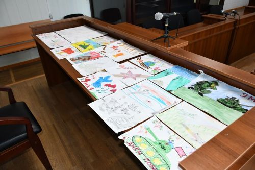Наградили участников детского конкурса рисунков