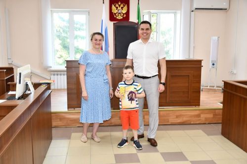 Наградили участников детского конкурса рисунков