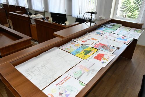 Наградили участников детского конкурса рисунков