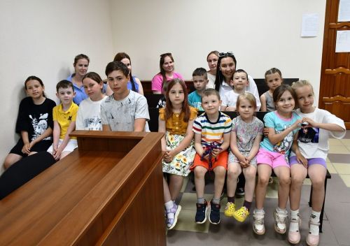 Наградили участников детского конкурса рисунков