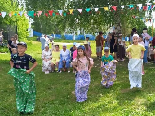 Татар Янтыгы авылында балалар Сабантуе