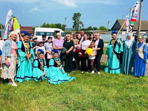 Песни, танцы и улыбки: в Курманаково отметили Сабантуй