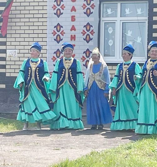 Песни, танцы и улыбки: в Курманаково отметили Сабантуй