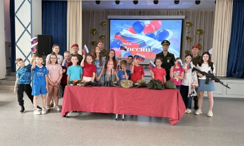 Военные полицейские позволили лаишевским детям примерить амуницию