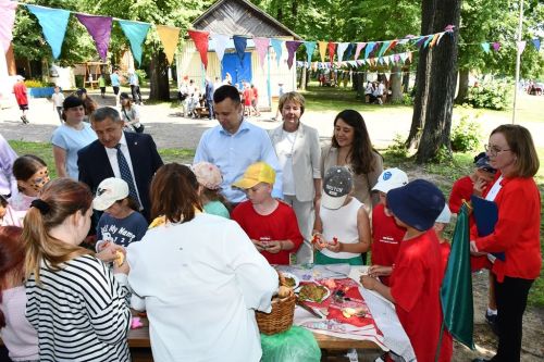 Детский форум в «Липках» затронул взрослые вопросы