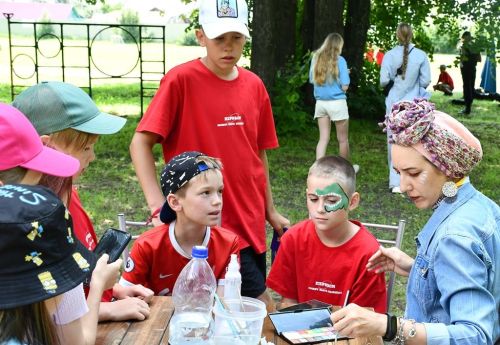 Детский форум в «Липках» затронул взрослые вопросы