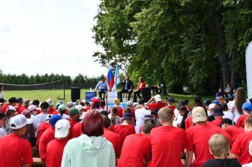 Детский форум в «Липках» затронул взрослые вопросы
