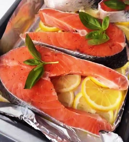 Стейки красной рыбы в духовке: лёгкий и вкусный ужин