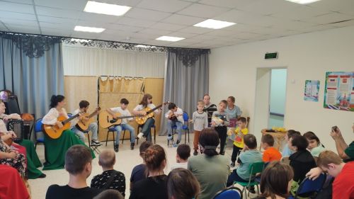 Лаишевцы отпраздновали день балалайки