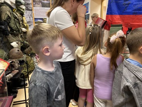 Воспитанники детского сада «Березка» Лаишевского района совершили увлекательную экскурсию в музей боевой Славы.