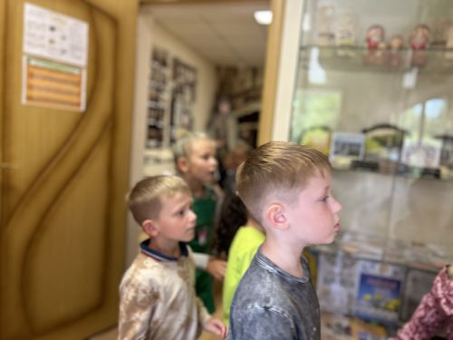 Воспитанники детского сада «Березка» Лаишевского района совершили увлекательную экскурсию в музей боевой Славы.