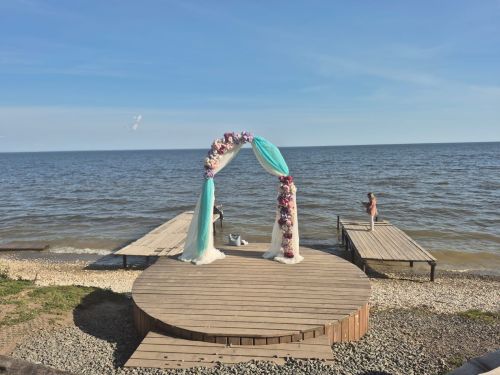 Доброе романтическое утро воскресного летнего дня