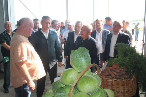 Раис РТ Рустам Минниханов встретился с аграриями Лаишевского района