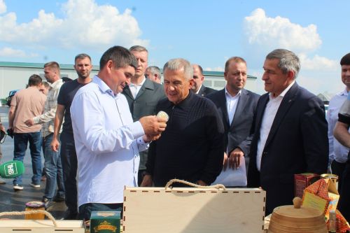 Раис РТ Рустам Минниханов встретился с аграриями Лаишевского района