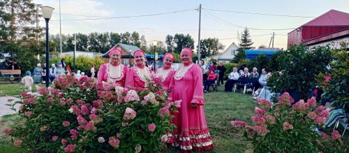 «Лунные вечера моего села»: праздник единства и творчества