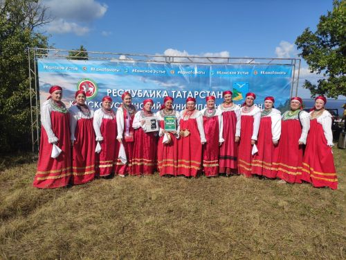 «Каравон» наполнил Яблочный спас волшебством народной музыки