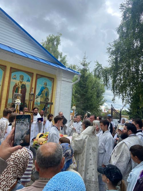 Праздник Преображения Господня собрал в Больших Кабанах православных верующих