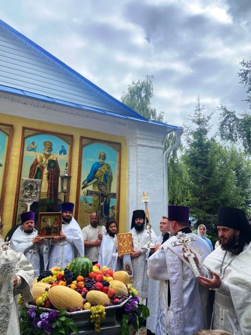 Праздник Преображения Господня собрал в Больших Кабанах православных верующих
