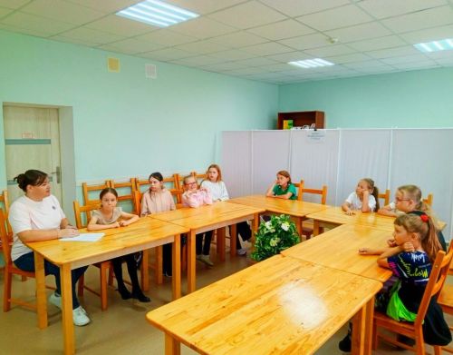 Социальный педагог провела занятие по финансовой грамотности для детей