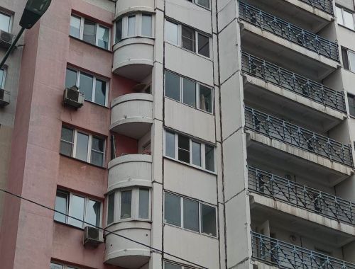 Лоджия vs. Балкон: В чем разница?