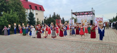 Жители Лаишевского района отмечают день любимого города